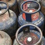 Commercial LPG Cylinders Price Reduced: کمرشل ایل پی جی سلنڈر کی قیمت میں کمی، نئی قیمتیں ہونگی آج سے لاگو