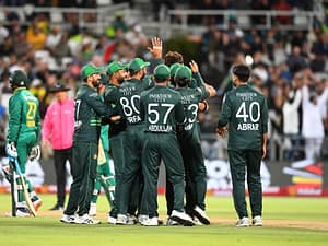پاکستان نے جنوبی افریقہ کو دی تیسرے میچ میں کّراری شکست، صائم ایوب، سفیان مقیم رہے نمایاں