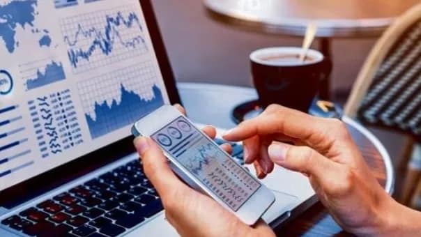 ندستانی روپے نے امریکی ڈالر کے مقابلے میں 21 پیسے کی ریکوری