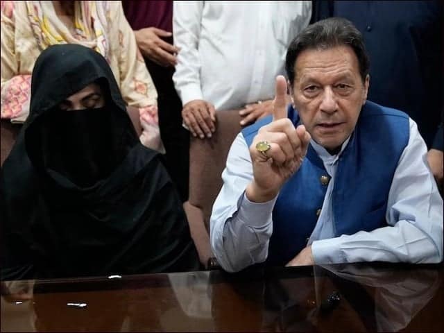 رینجرز اہلکاروں کی ہلاکت کے معاملے پر عمران خان اور بشریٰ بی بی کے خلاف قتل کا مقدمہ درج