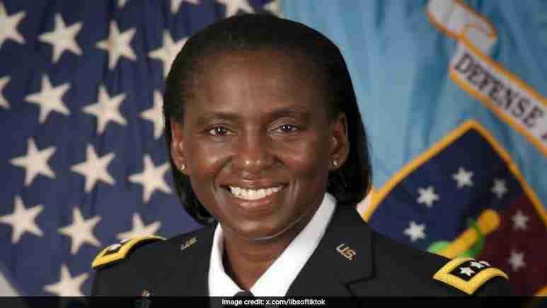 امریکی ملٹری ہیلتھ ایجنسی کی انچارج سیاہ فام خاتون مجبوراً ریٹائر کئی گئی: رپورٹ