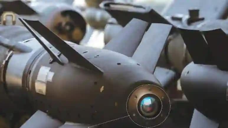 France-India Defence Deal: HAMMER Missile کی مشترکہ پیداوار پر ایمانوئل میکرون کے دورۂ بھارت میں اہم پیش رفت