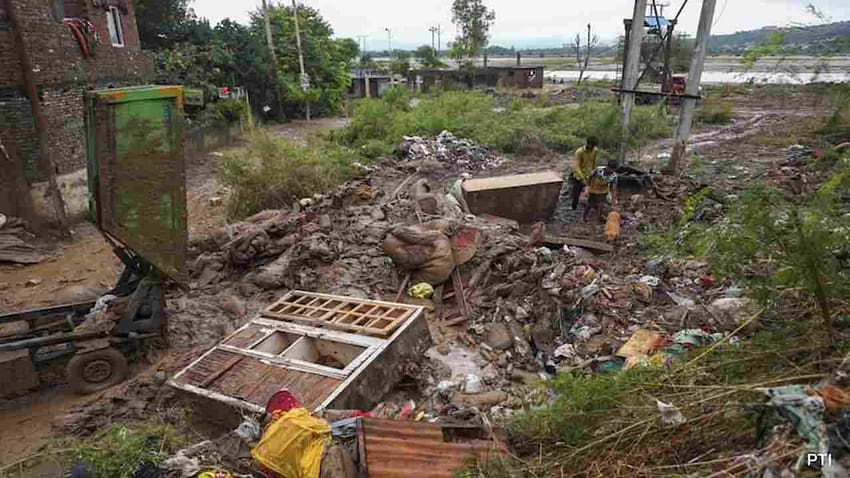 Schools Audit in Jammu Kashmir :جموں کشمیر حکومت نے اسکول کی عمارتوں