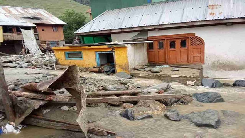 Houses Damaged by Cloudburst In Kishtwar: جموں و کشمیر کے ضلع کشتواڑ میں بادل پھٹنے سے 220 سے زیادہ مکانات کو نقصان پہنچا